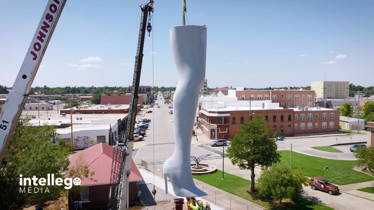 Construction of the 50-foot Chickasha Oklahoma leg lamp monument featured in the Fragile documentary.